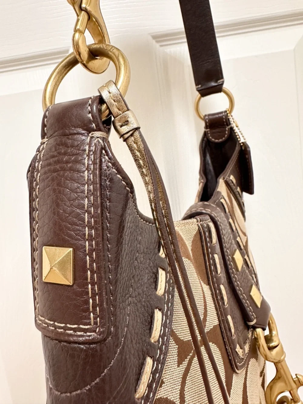 Coach‎ Hamptons Studded Clip Hobo Bag Signature Jacquard Brown
